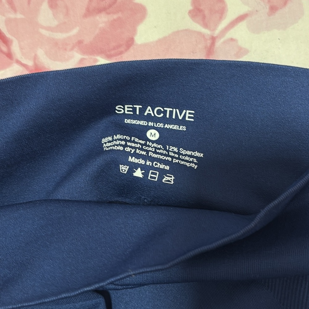 SET Active Navy Ribbed Racerback Tank and Leggings - Picture 7 of 8